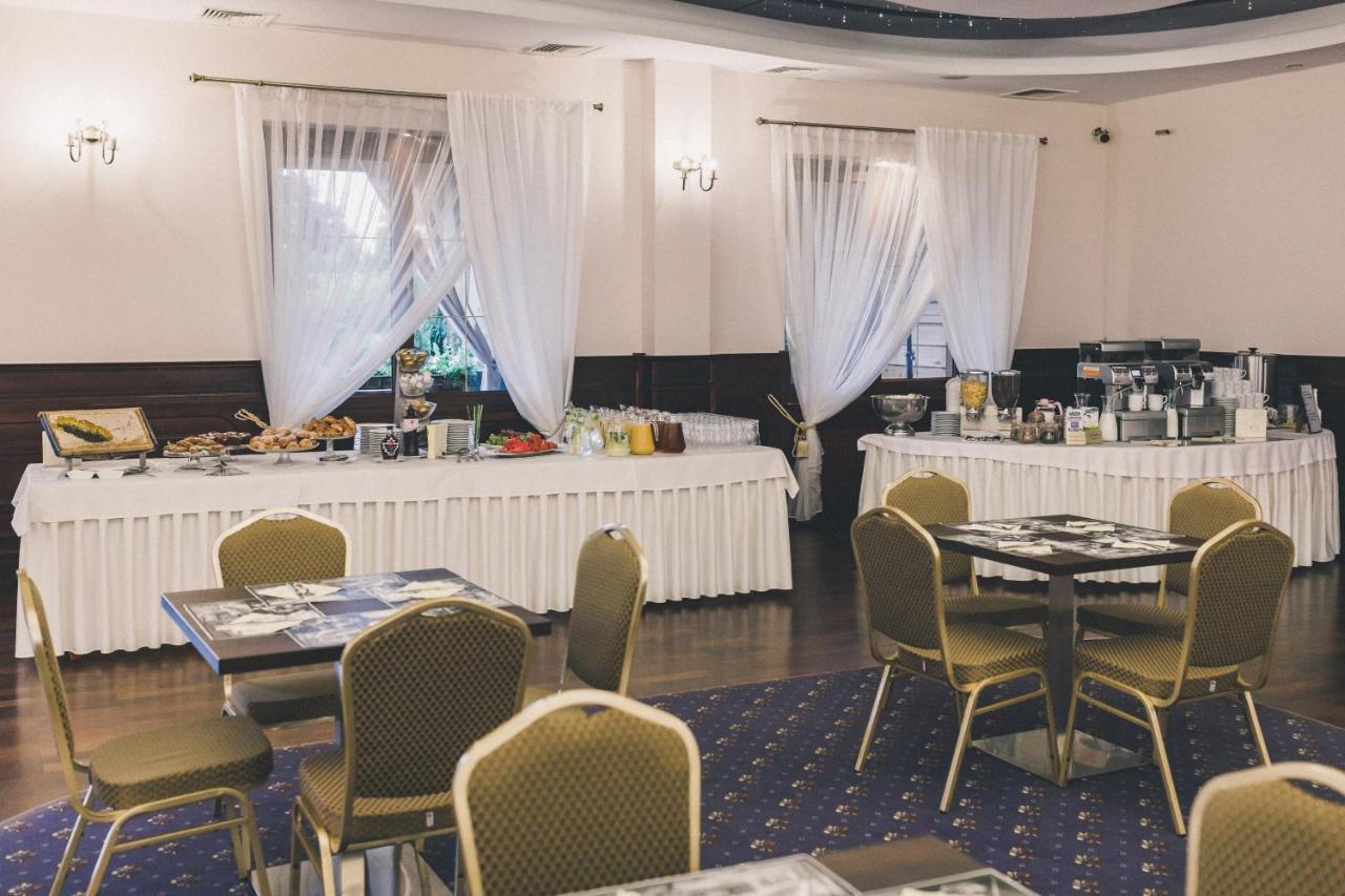 Hotel Czardasz Spa & Wellness Płock Exteriér fotografie